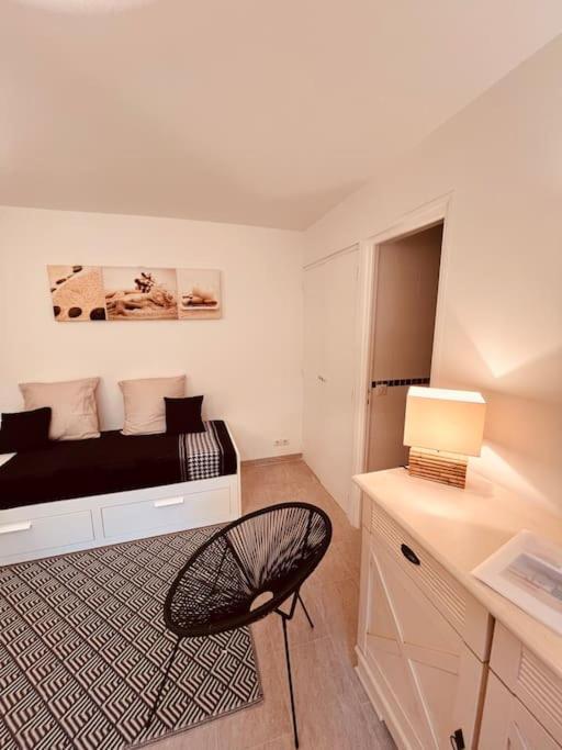 Studio Jardin Privatif 300M De La Plage Sainte-Maxime Luaran gambar