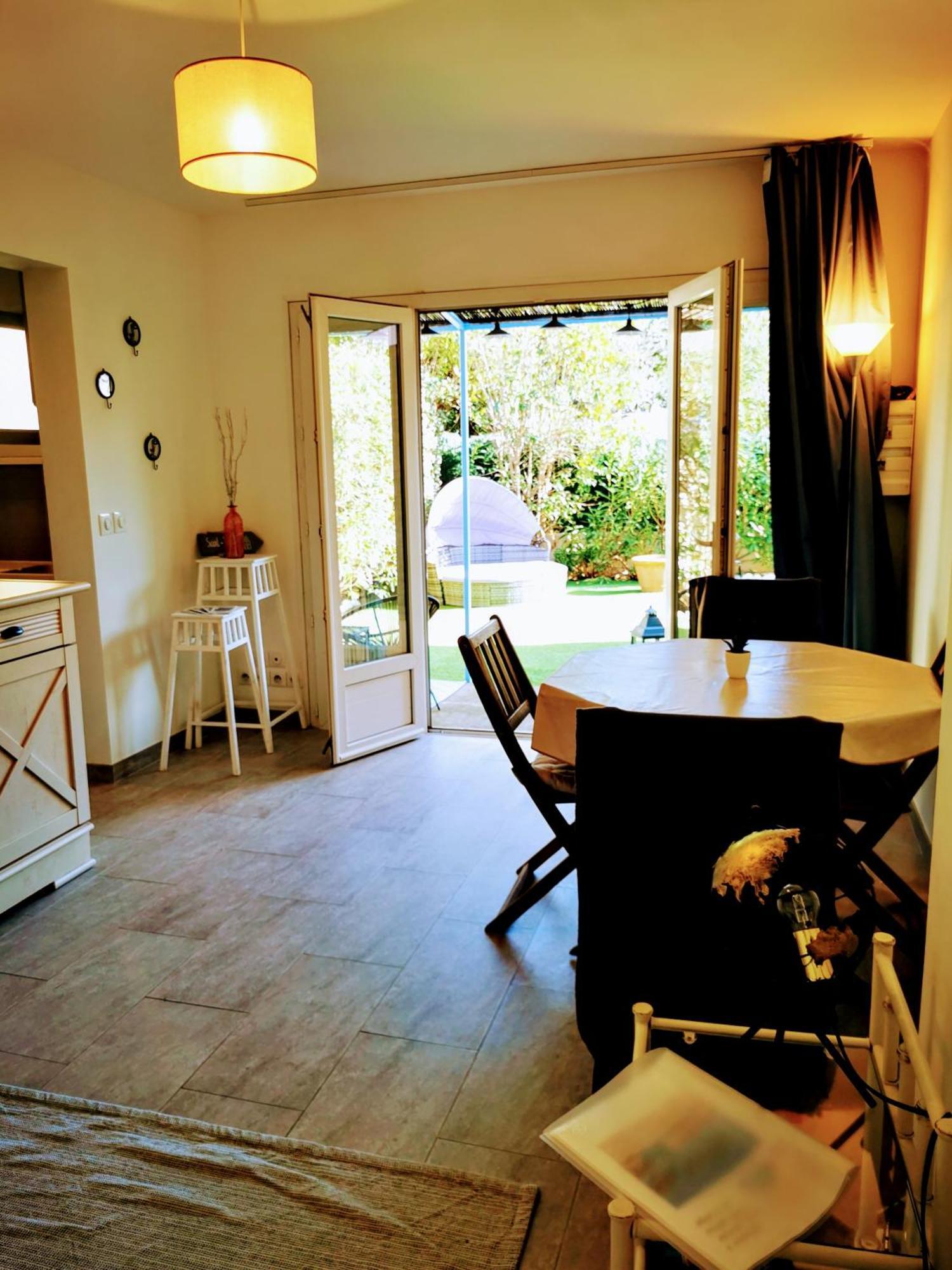 Studio Jardin Privatif 300M De La Plage Sainte-Maxime Luaran gambar